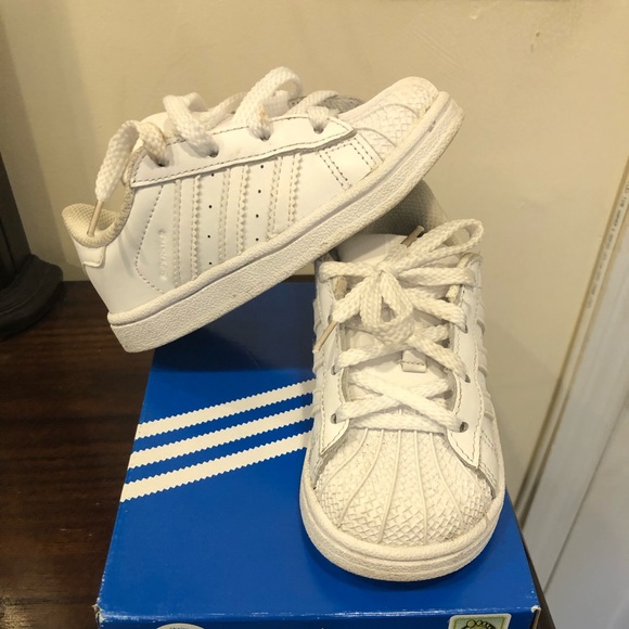superstars size 8